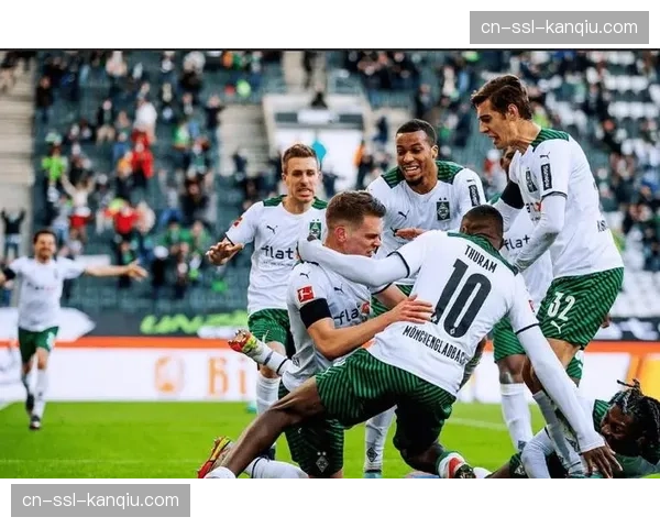 德甲速报:斯图加特1-0击败门兴,有望获得下赛季欧冠资格赛席位 德甲速报:斯图加特1-0击败门兴,有望获得下赛季欧冠资格赛席位